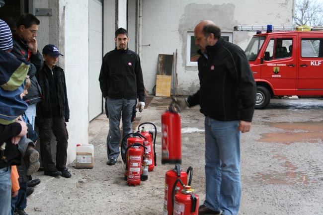 feuerloeschervorfuehrung_obsteig02