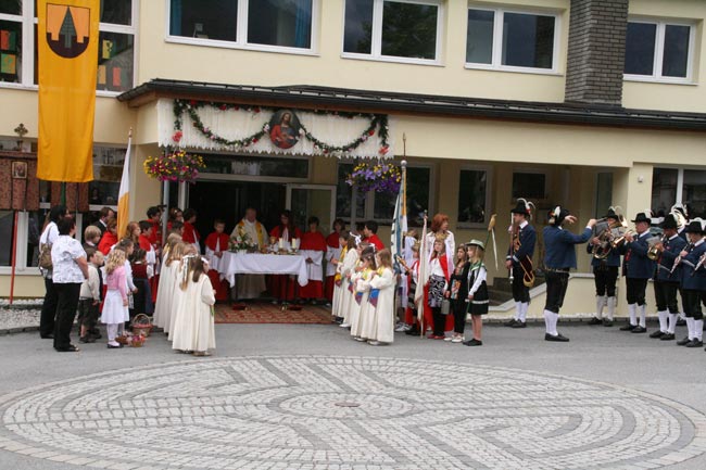 HerzJesu2010-06-13_01